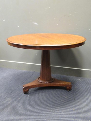 Lot 443 - A Victorian mahogany circular breakfast table,...