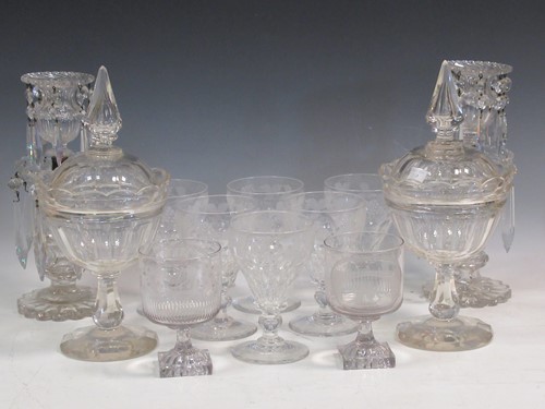 Lot 66 - A collection of glassware to include a set of...
