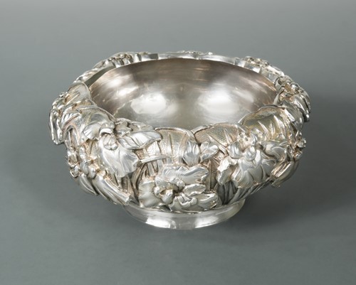 Lot 358 - A late 19th century Japanese metalwares silver bowl