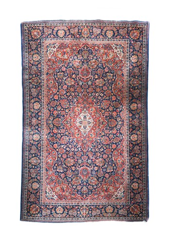 Lot 477 - A Kashan rug, circa 1930