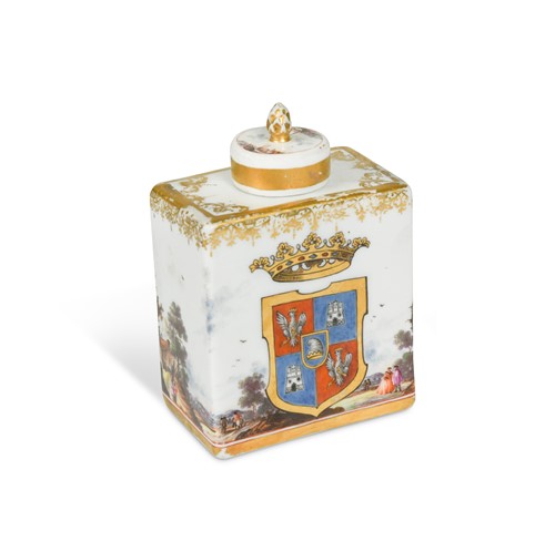 Lot 489 - A Meissen armorial tea canister and cover with the arms of Tiepolo of Venice, circa 1730