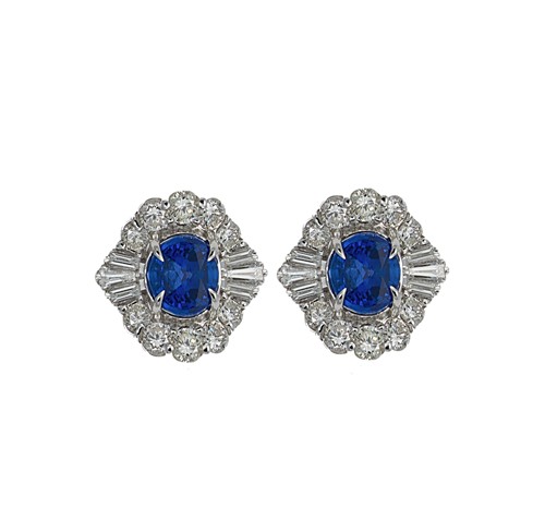 Lot 195 - A pair of sapphire and diamond cluster ear studs