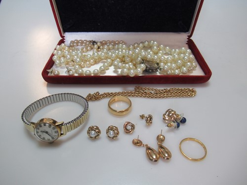Lot 317 - collection of jewellery, including three...