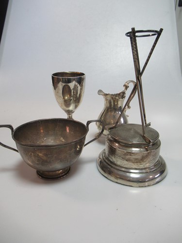 Lot 361 - A collection of silverware including two...