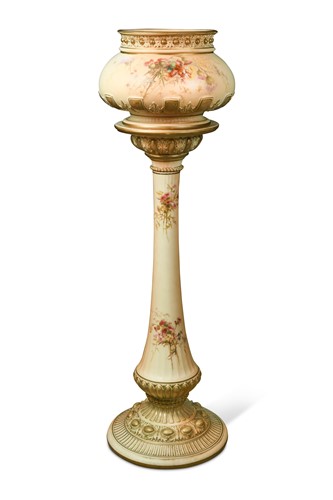 Lot 416 - A Royal Worcester blush ivory jardinière and pedestal, circa 1890