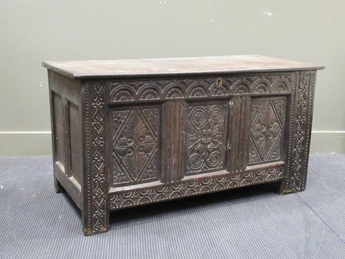 Lot 580 - 17th century oak coffer 62 x 120 x 55cm