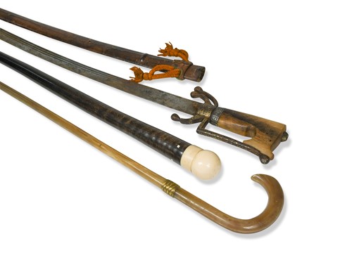 Lot 899 - A 19th century North African Nimcha or sword