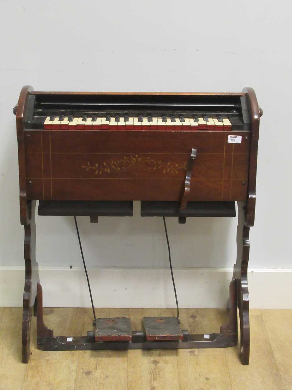 Lot 224 - An early 20th century busker's organ