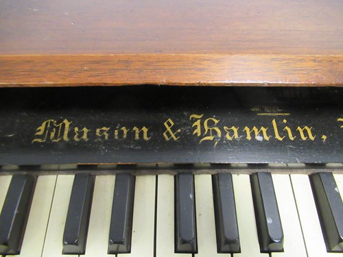 Lot 224 - An early 20th century busker's organ