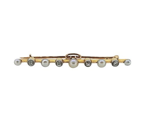 Lot 126 - A pearl and diamond bar brooch