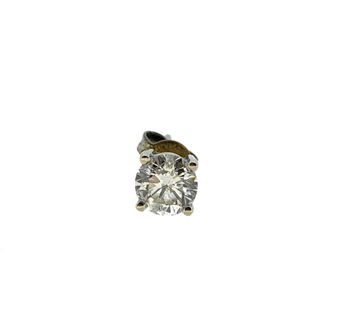 Lot 143 - A single diamond ear stud