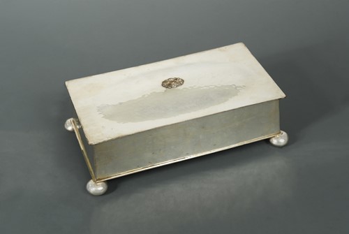 Lot 337 - A silver plated 'Arts & Crafts' table inkstand