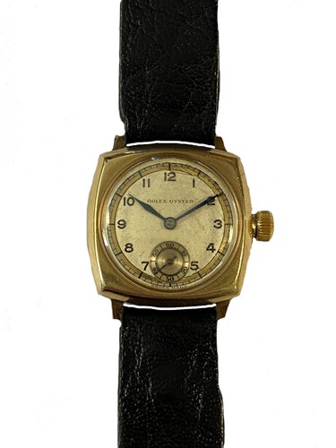 Lot 254 - Rolex - A 9ct gold 'Oyster' wristwatch