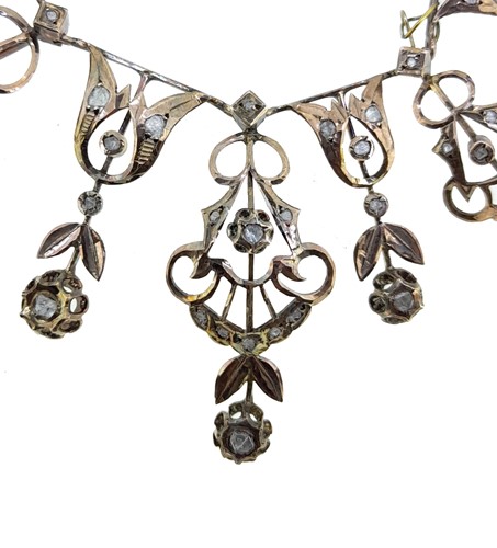 Lot 201 - A 19th century Ottoman Turkish diamond centrepiece necklet and ear pendants en suite