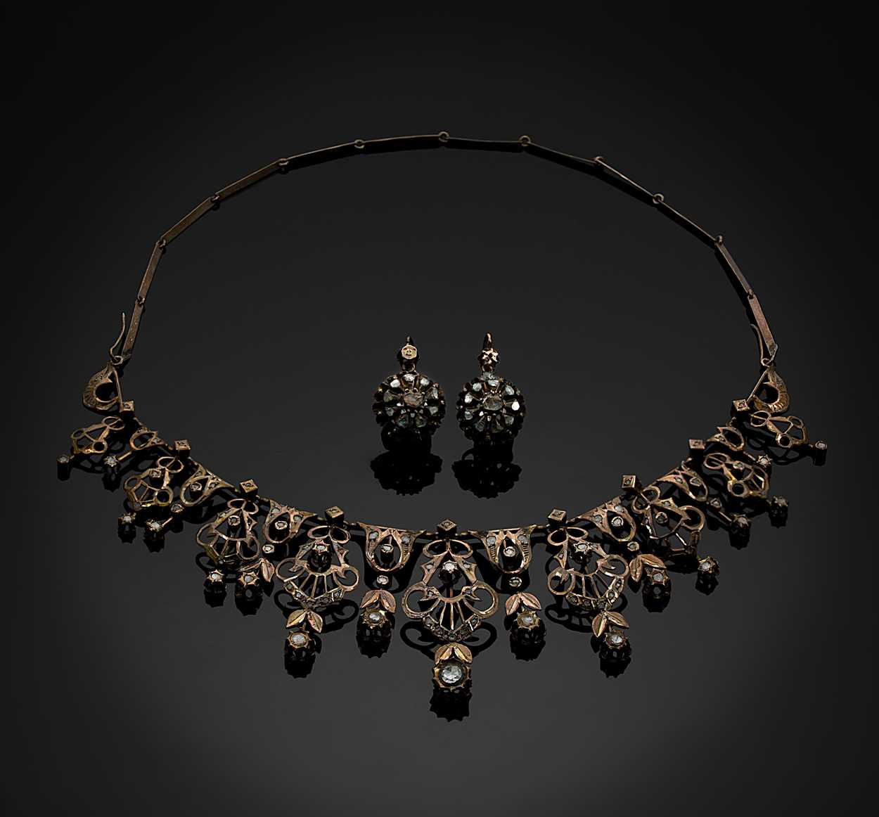 Lot 201 - A 19th century Ottoman Turkish diamond centrepiece necklet and ear pendants en suite