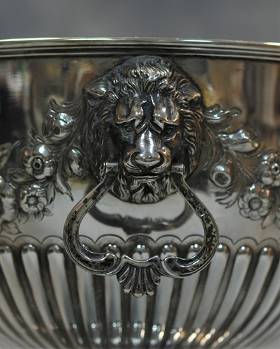 Lot 412 - A Victorian silver punch bowl