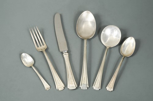 Lot 342 - A 46-piece set of American metalwares Art Deco silver cutlery and flatware