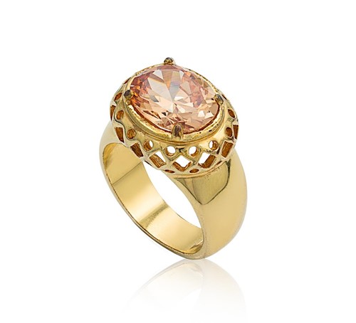 Lot 113 - A contemporary single stone dress ring