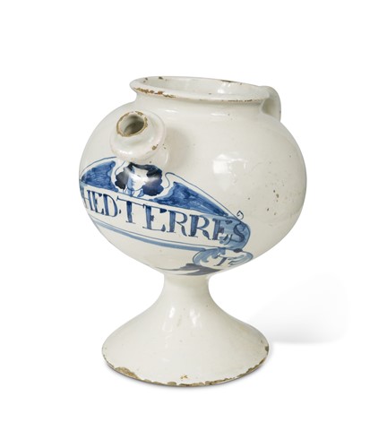 Lot 403 - A London delft blue and white wet drug jar, circa 1700