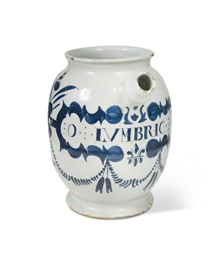 Lot 392 - A London delft blue and white drug jar, circa 1720
