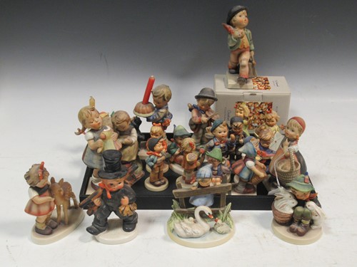 Lot 187 - A collection of 23 Hummel figures