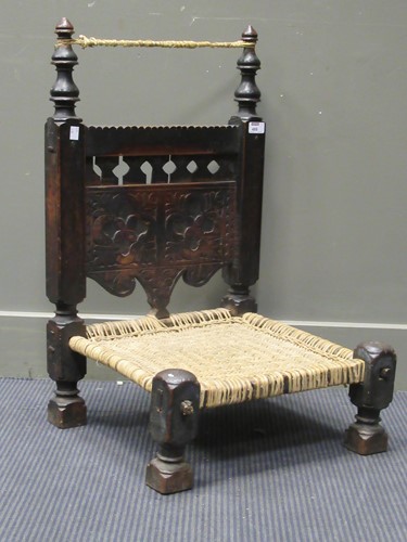 Lot 488 - An early 20th century African tribal chair