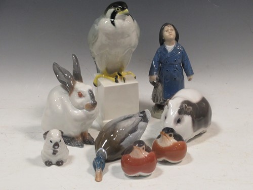 Lot 17 - A group of Royal Copenhagen figures, to...
