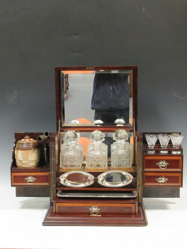 Lot 170 - An inlaid drinks compendium box, some...