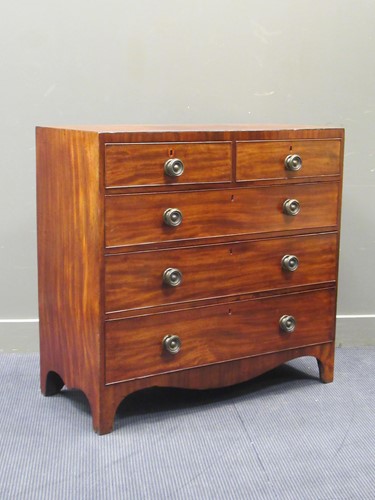 Lot 620 - An early 19th century inlaid mahogany chest of...