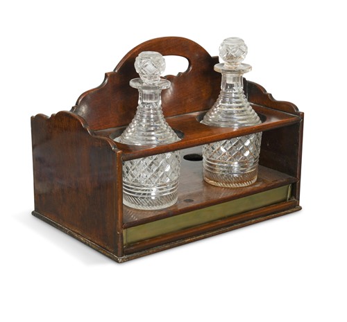Lot 788 - A George III mahogany bottle stand
