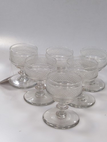 Lot 2 - A set of six Regency small cut glasses (6)