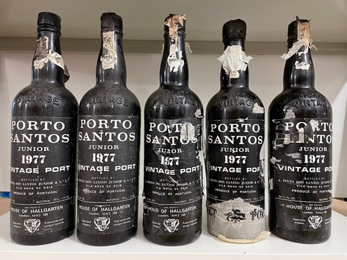 Lot 1249 - Various vintage ports, mostly 1977. Santos...