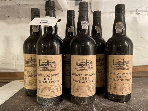 Lot 1260 - Quinta do Noval vintage port 1982, Sichel, 6...