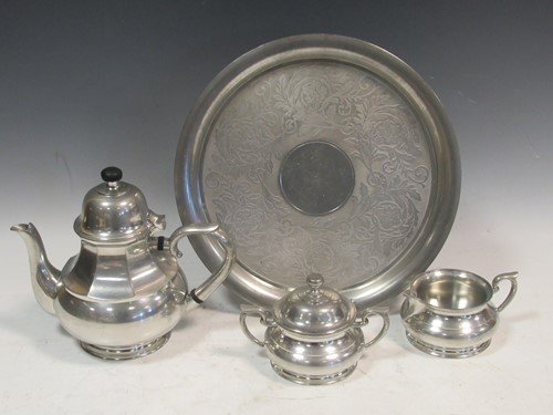 Lot 26 - A Selangor pewter teaset and tray, 1980's