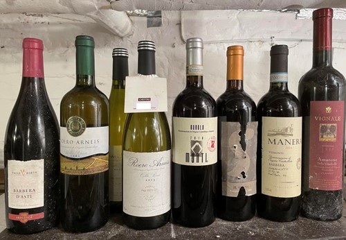 Lot 1155 - Mixed Italian wines, 15 bottles. Amarone...
