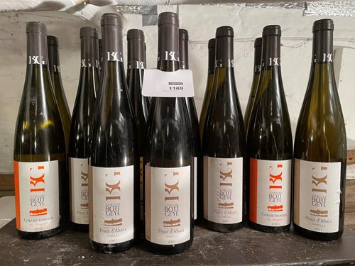 Lot 1169 - Alsace, 15 bottles. Domaine Bott-Geyl Pinot...