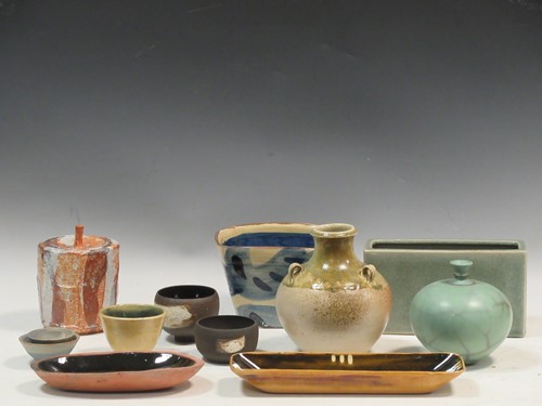 Lot 182 - Two 20th century slipware dishes, studio...