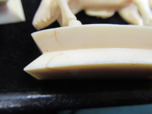 Lot 204 - An early 20th century Chinese ivory chess set,...