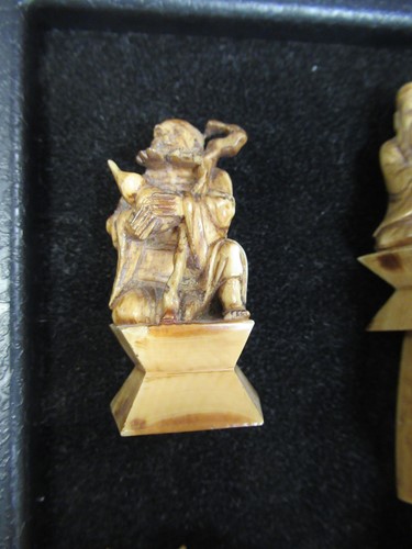Lot 204 - An early 20th century Chinese ivory chess set,...