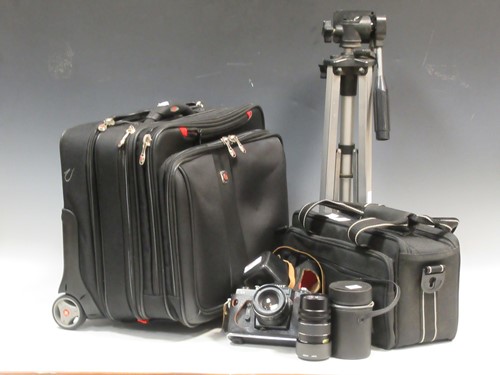 Lot 225 - A Zenit 35mm camera, Prinzgalazy camera lens,...