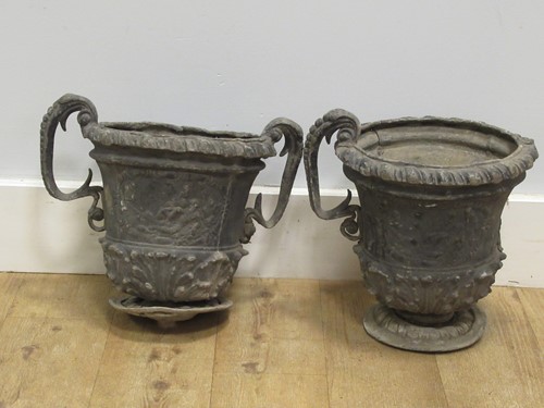 Lot 723 - A pair of 18th century lead urns (A/F)