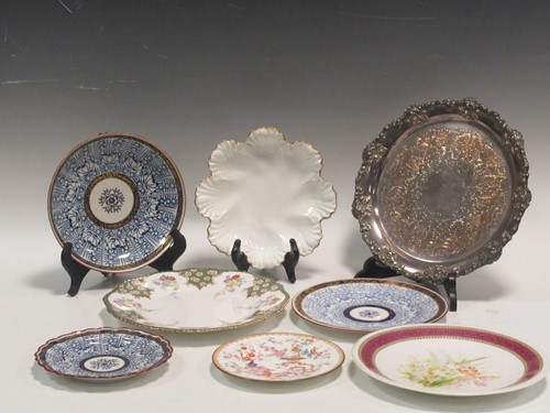 Lot 16 - Two Flight Worcester Lilly pattern dishes...