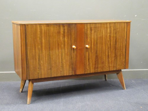 Lot 418 - A mid-century walnut veneer sideboard, 89 x...