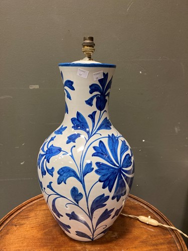Lot 569 - Blue and white baulster lamp, 52 cm tall