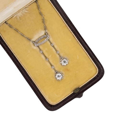 Lot 197 - An early 20th century diamond set négligée necklace