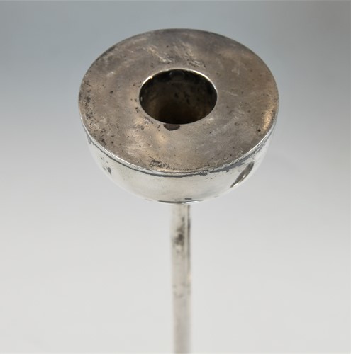 Lot 114 - Robert Welch, a pair of silver candlesticks, Birmingham 1971
