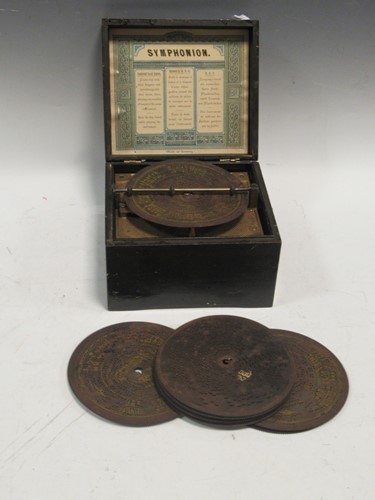 Lot 25 - A small 19th century Symphonion 'Simplex' disc...