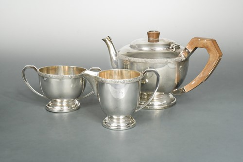Lot 570 - A George VI silver 3-piece tea set