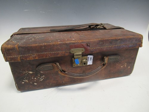 Lot 166 - A Holland & Holland leather case 18.5 x 49 x 30cm