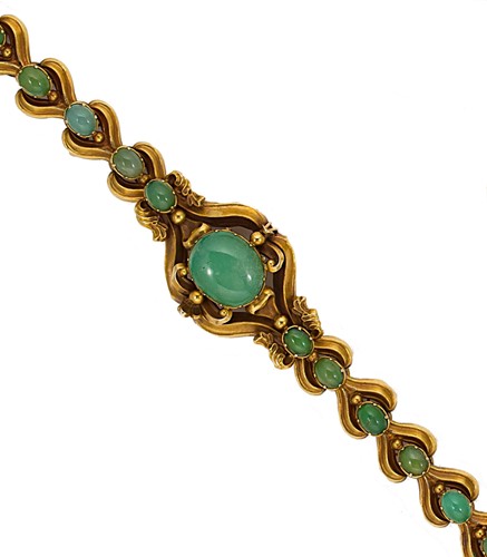 Lot 144 - A chrysoprase bracelet